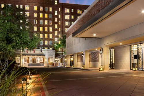 Warwick Melrose Hotel - image 15