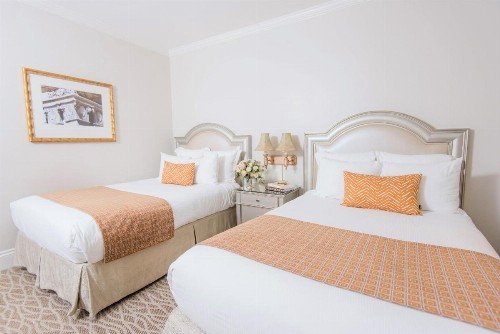 Warwick Melrose Hotel - image 18