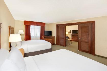 Holiday Inn Market Center an IHG Hotel - image 10