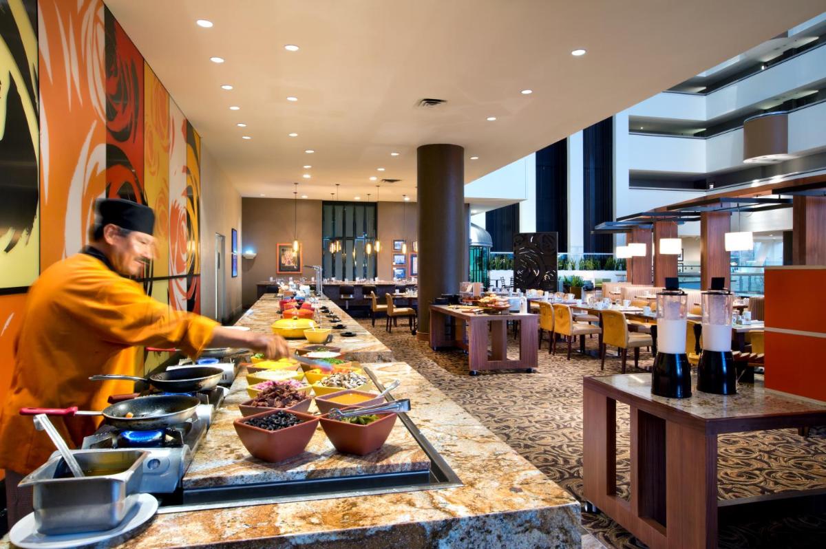 Hyatt Regency Dallas - image 5