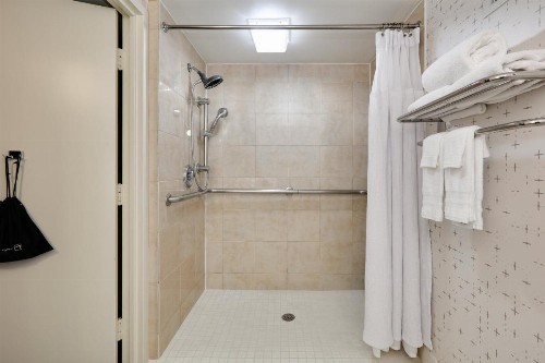 Crowne Plaza Hotel Dallas Downtown - image 23