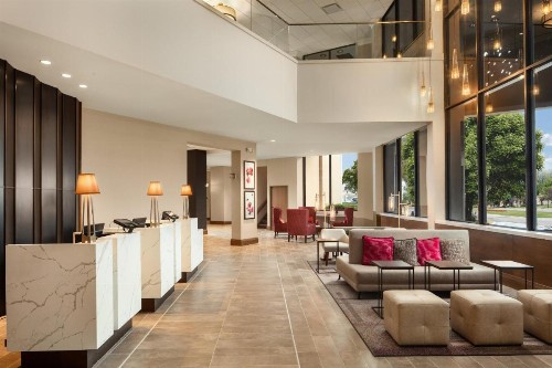 Crowne Plaza Dallas Market Center an IHG Hotel - image 12