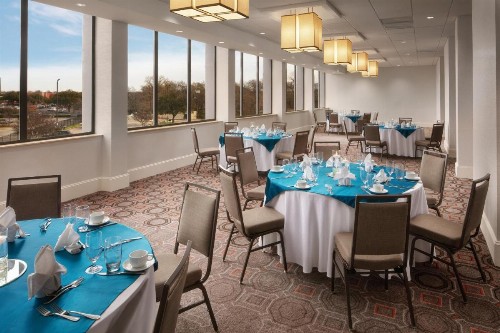Crowne Plaza Dallas Market Center an IHG Hotel - image 30