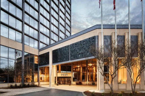 Crowne Plaza Dallas Market Center an IHG Hotel - image 37