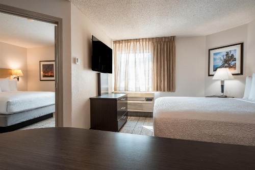 Sonesta Simply Suites Dallas Richardson - image 24
