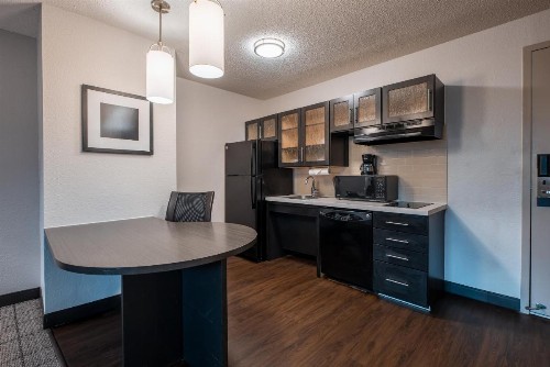 Sonesta Simply Suites Dallas Richardson - image 28