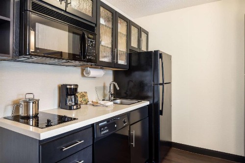 Sonesta Simply Suites Dallas Galleria - image 12