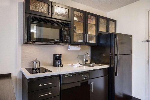 Sonesta Simply Suites Dallas Galleria - image 18