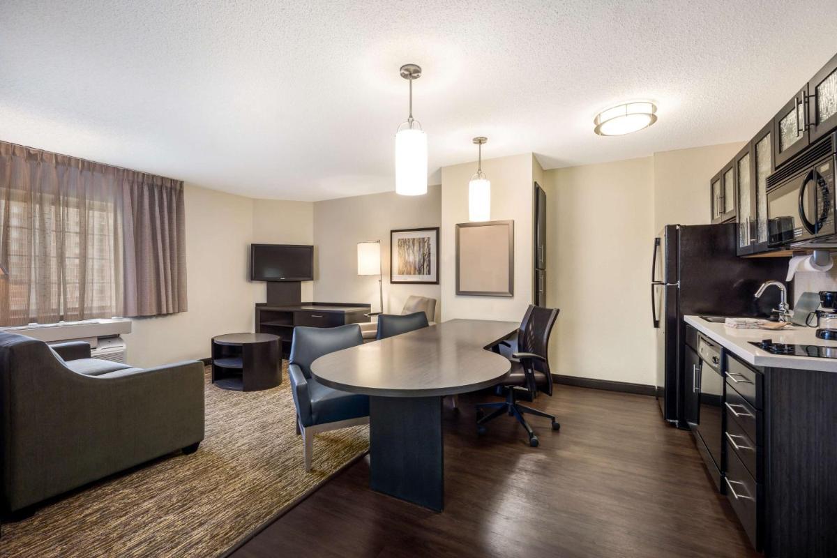 Sonesta Simply Suites Dallas Galleria - image 7