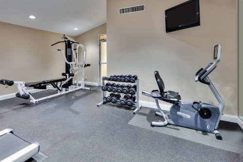 Candlewood Suites Dallas Market Center-Love Field an IHG Hotel - image 17