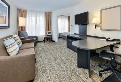 Candlewood Suites Dallas Market Center-Love Field an IHG Hotel - image 27