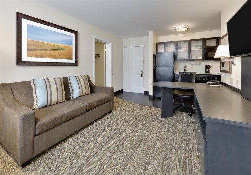 Candlewood Suites Dallas Market Center-Love Field an IHG Hotel - image 30