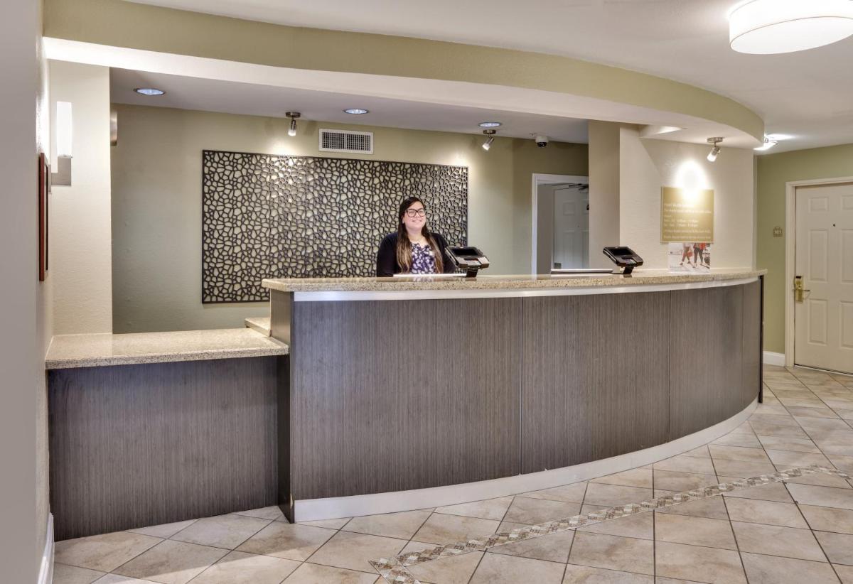 Candlewood Suites Dallas Market Center-Love Field an IHG Hotel - image 5