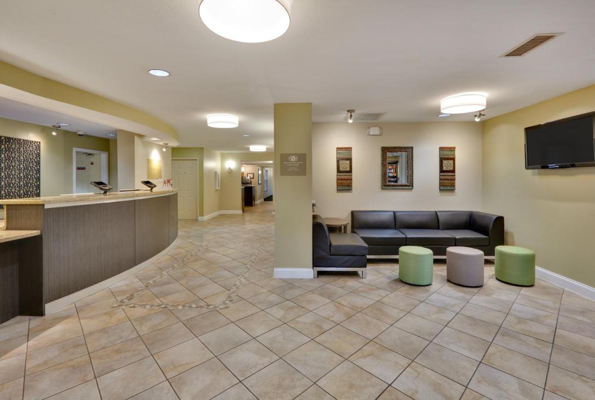 Candlewood Suites Dallas Market Center-Love Field an IHG Hotel - image 7