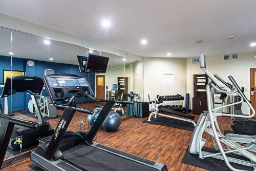 Comfort Suites NW Dallas Near Love Field - image 42