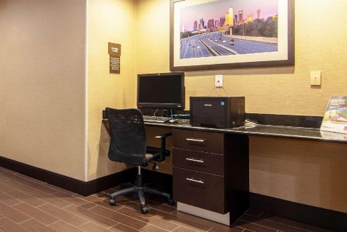 Comfort Suites NW Dallas Near Love Field - image 44