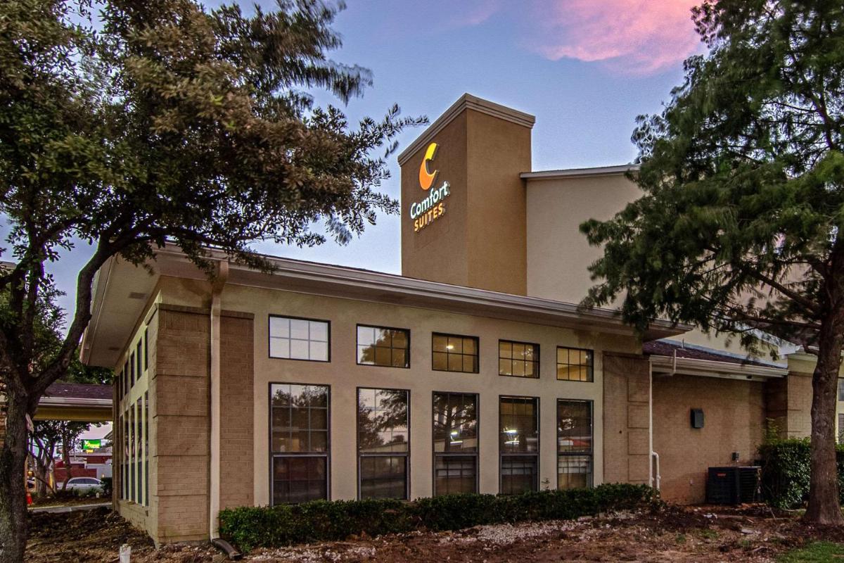Comfort Suites NW Dallas Near Love Field - image 5