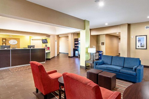 Comfort Suites NW Dallas Near Love Field - image 9