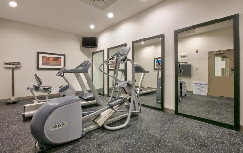 Holiday Inn Express & Suites North Dallas at Preston an IHG Hotel - image 22
