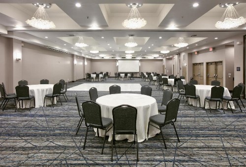 Holiday Inn Express & Suites North Dallas at Preston an IHG Hotel - image 23