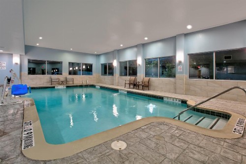 Holiday Inn Express & Suites North Dallas at Preston an IHG Hotel - image 30