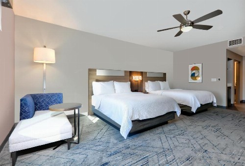 Holiday Inn Express & Suites North Dallas at Preston an IHG Hotel - image 39