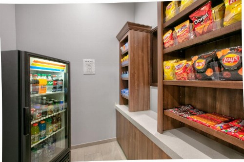 Holiday Inn Express & Suites North Dallas at Preston an IHG Hotel - image 40