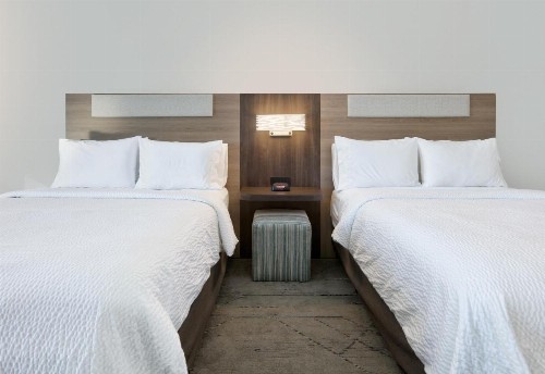 Holiday Inn Express & Suites North Dallas at Preston an IHG Hotel - image 42