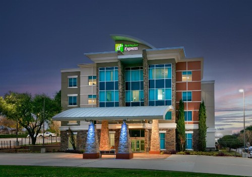 Holiday Inn Express & Suites North Dallas at Preston an IHG Hotel - image 48