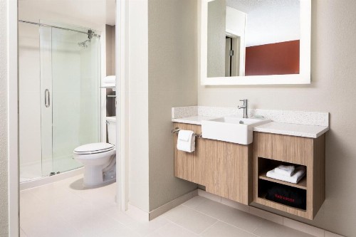 SpringHill Suites by Marriott Dallas Downtown / West End - image 23