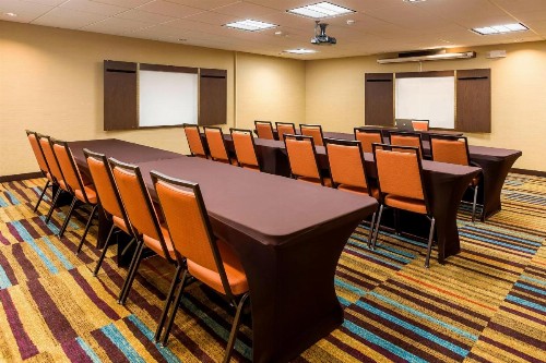 Fairfield Inn & Suites Dallas Park Central - image 15