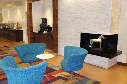 Fairfield Inn & Suites Dallas Park Central - image 3