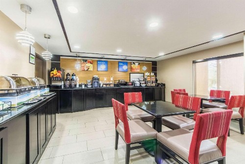 Comfort Inn Dallas Park Central - image 29