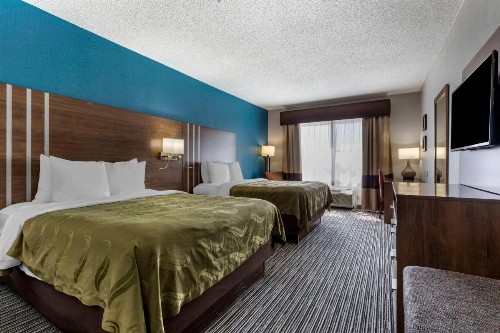 Quality Inn & Suites I-35 E/Walnut Hill - image 15