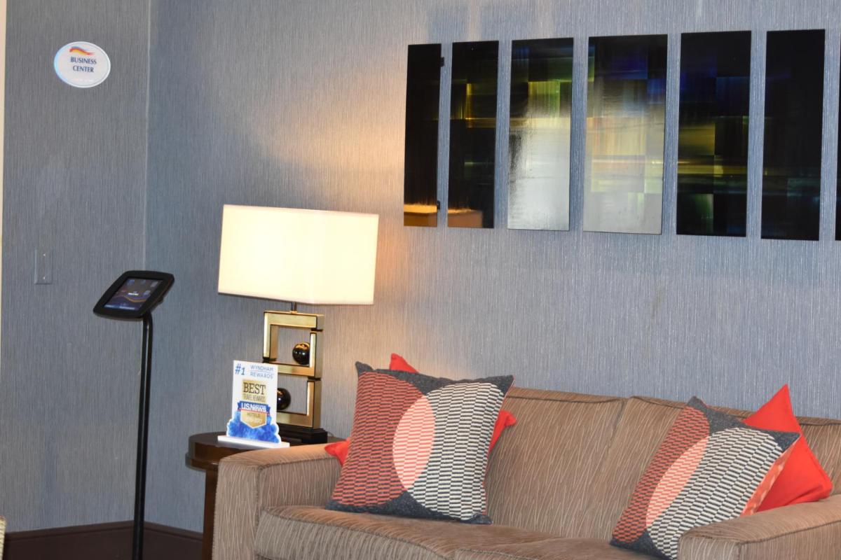Baymont by Wyndham Dallas/ Love Field - image 2