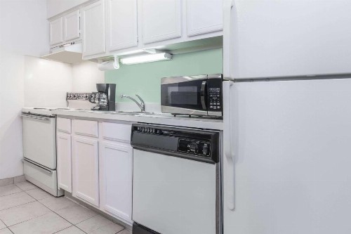Hawthorn Suites Dallas Love Field - image 7