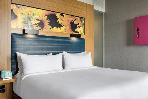Aloft Dallas Downtown - image 33