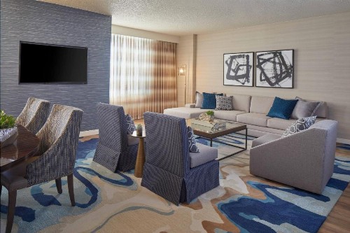 Renaissance Dallas Hotel - image 12