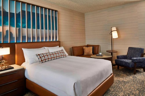 Renaissance Dallas Hotel - image 15