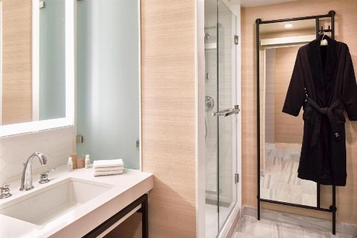 Renaissance Dallas Hotel - image 34