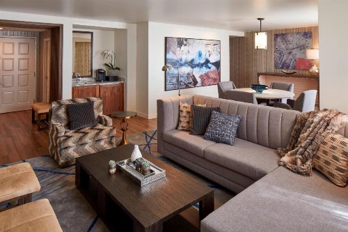 Renaissance Dallas Hotel - image 35
