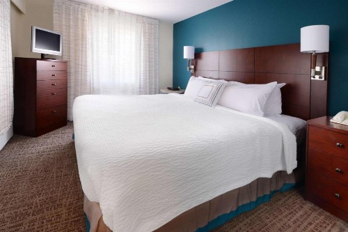 Sonesta ES Suites Dallas Market Center - image 4