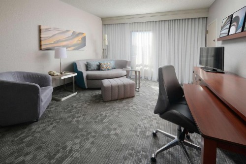 Sonesta Select Dallas Central Expressway - image 11