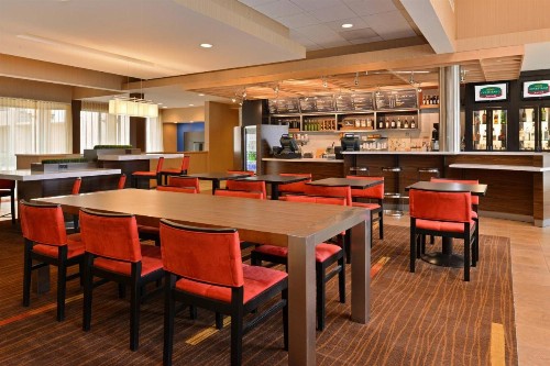 Courtyard by Marriott Dallas Northwest - image 10
