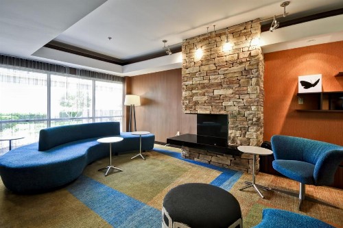 Fairfield Inn & Suites Dallas Medical/Market Center - image 11
