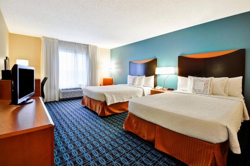 Fairfield Inn & Suites Dallas Medical/Market Center - image 9