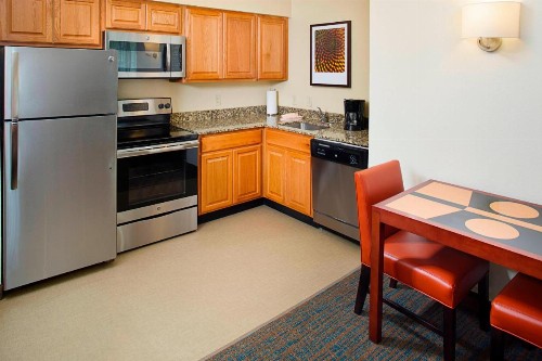 Residence Inn Dallas Park Central - image 12