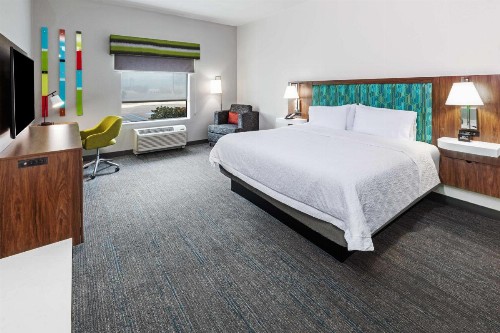 Hampton Inn & Suites Dallas I-30 Cockrell Hill TX - image 13