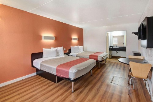 Motel 6-Dallas TX - Forest Lane - image 28