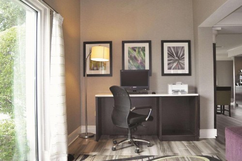La Quinta Inn by Wyndham Dallas Uptown - image 22